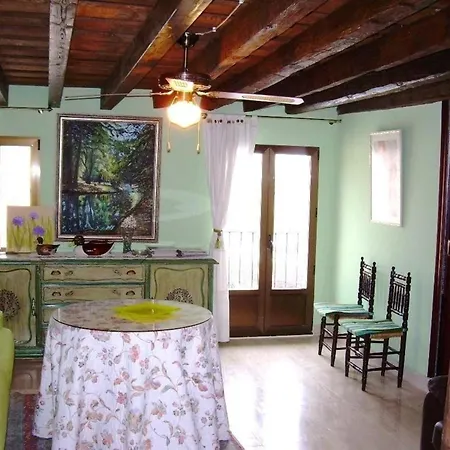 Private In * Mombeltrán